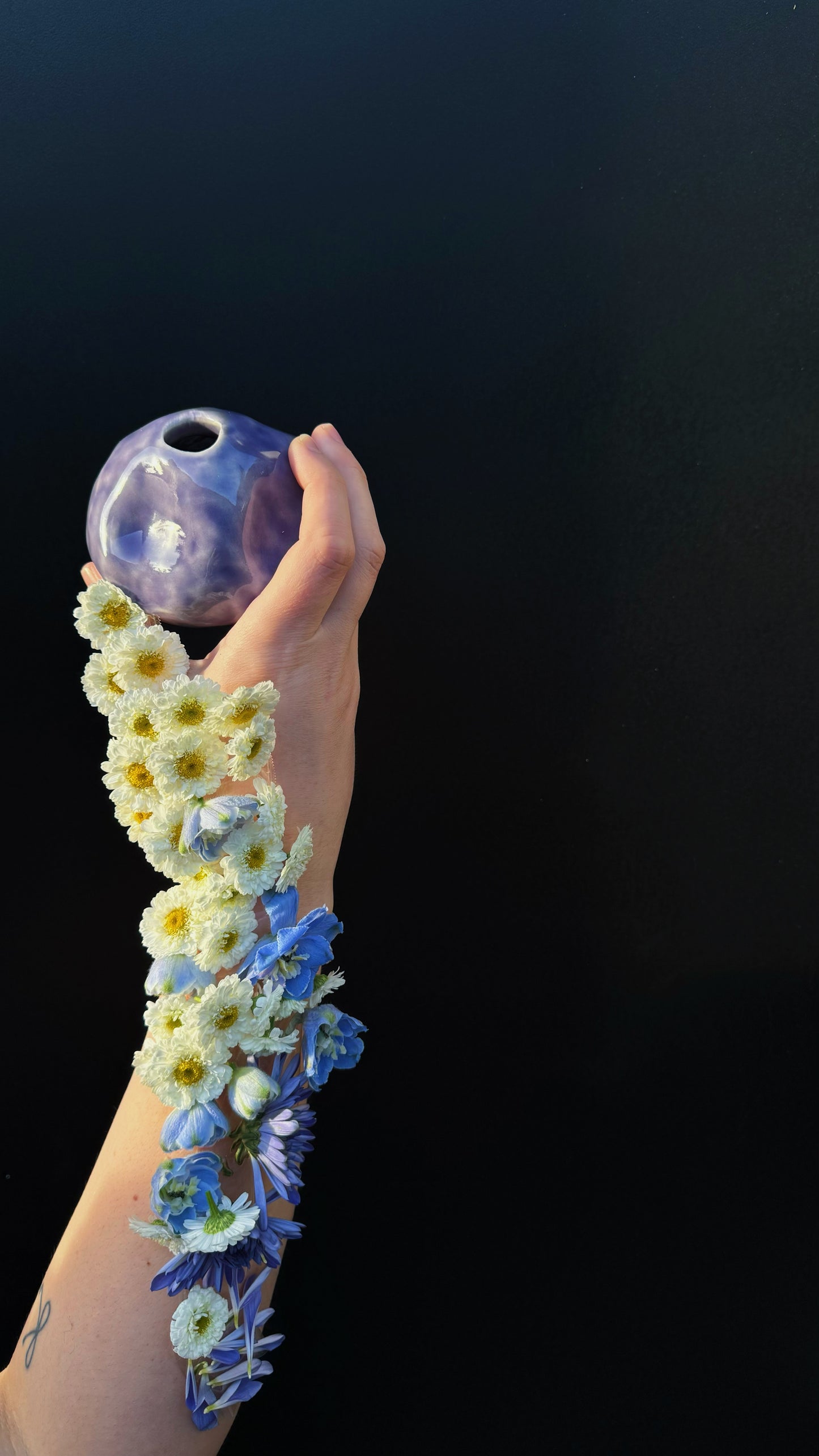 Bud Vase in Lilac Ocean