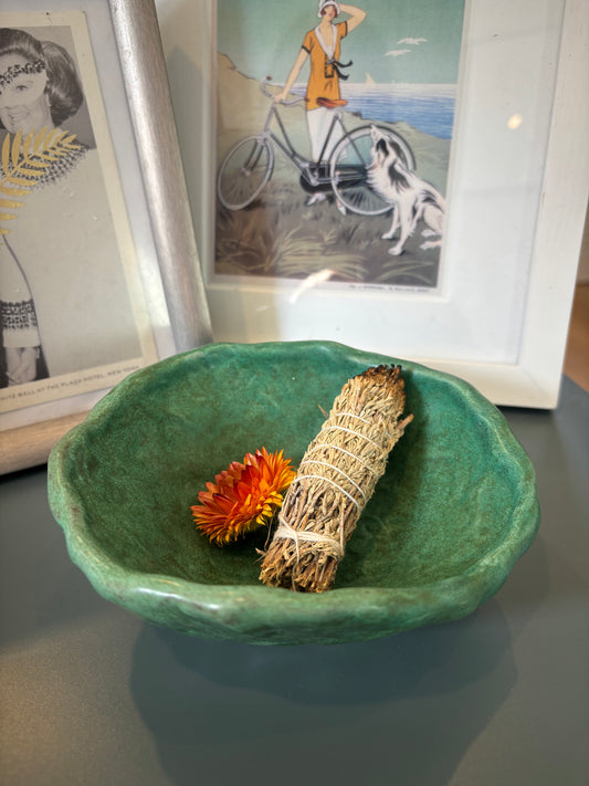 Pinch Bowl in Emerald